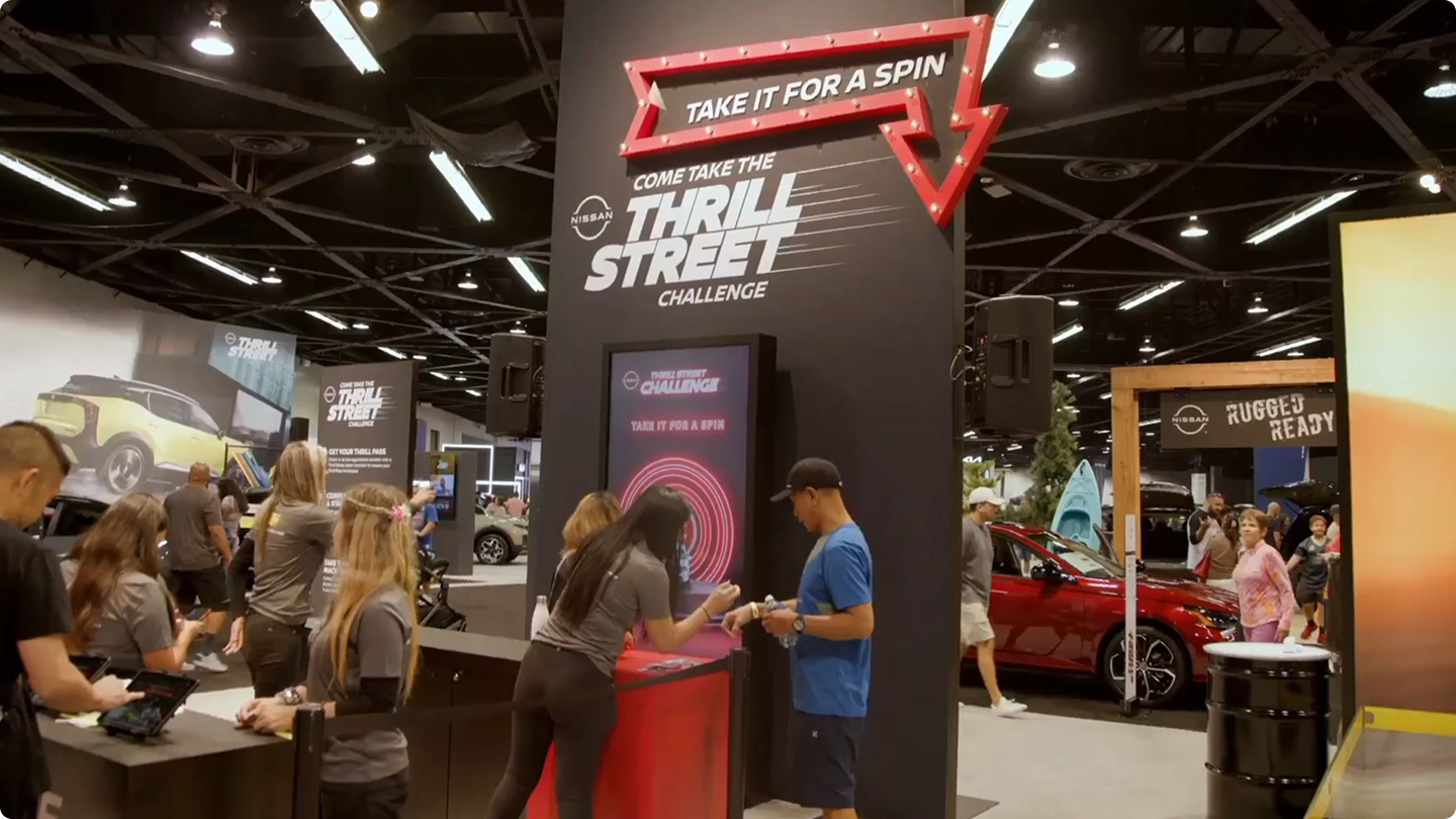 Nissan “Thrill Street”